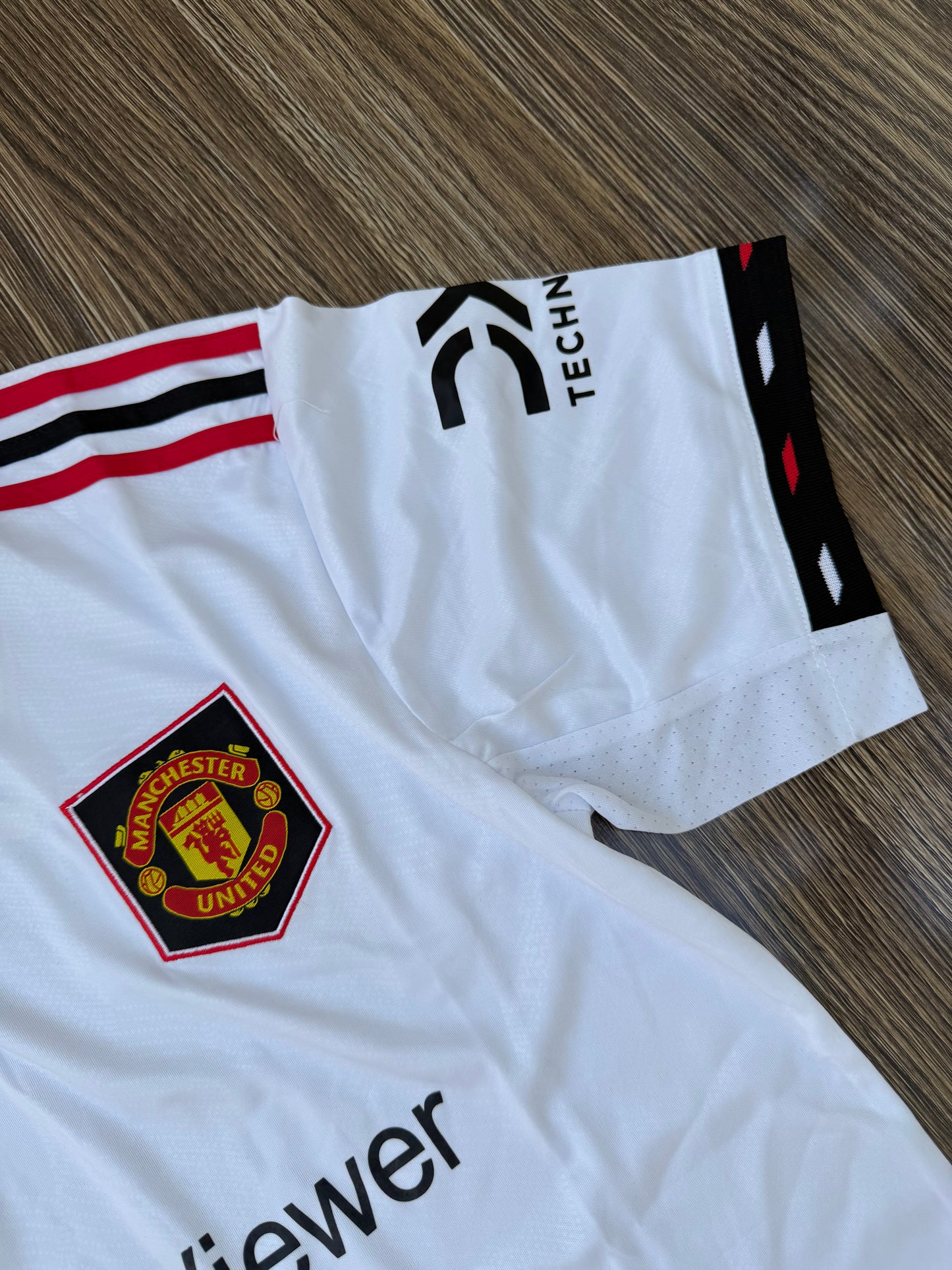 United 22/23 Away Kit ( Imported )