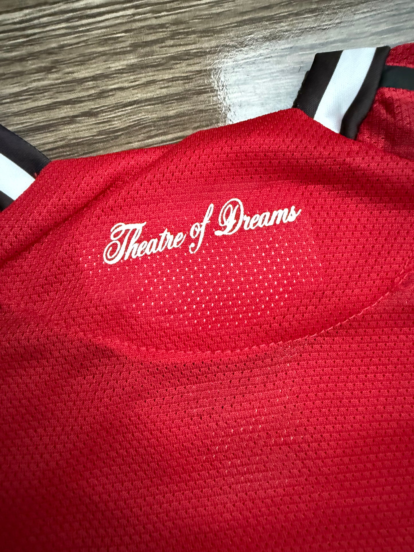United  25/26 Home Kit Half Sleeves