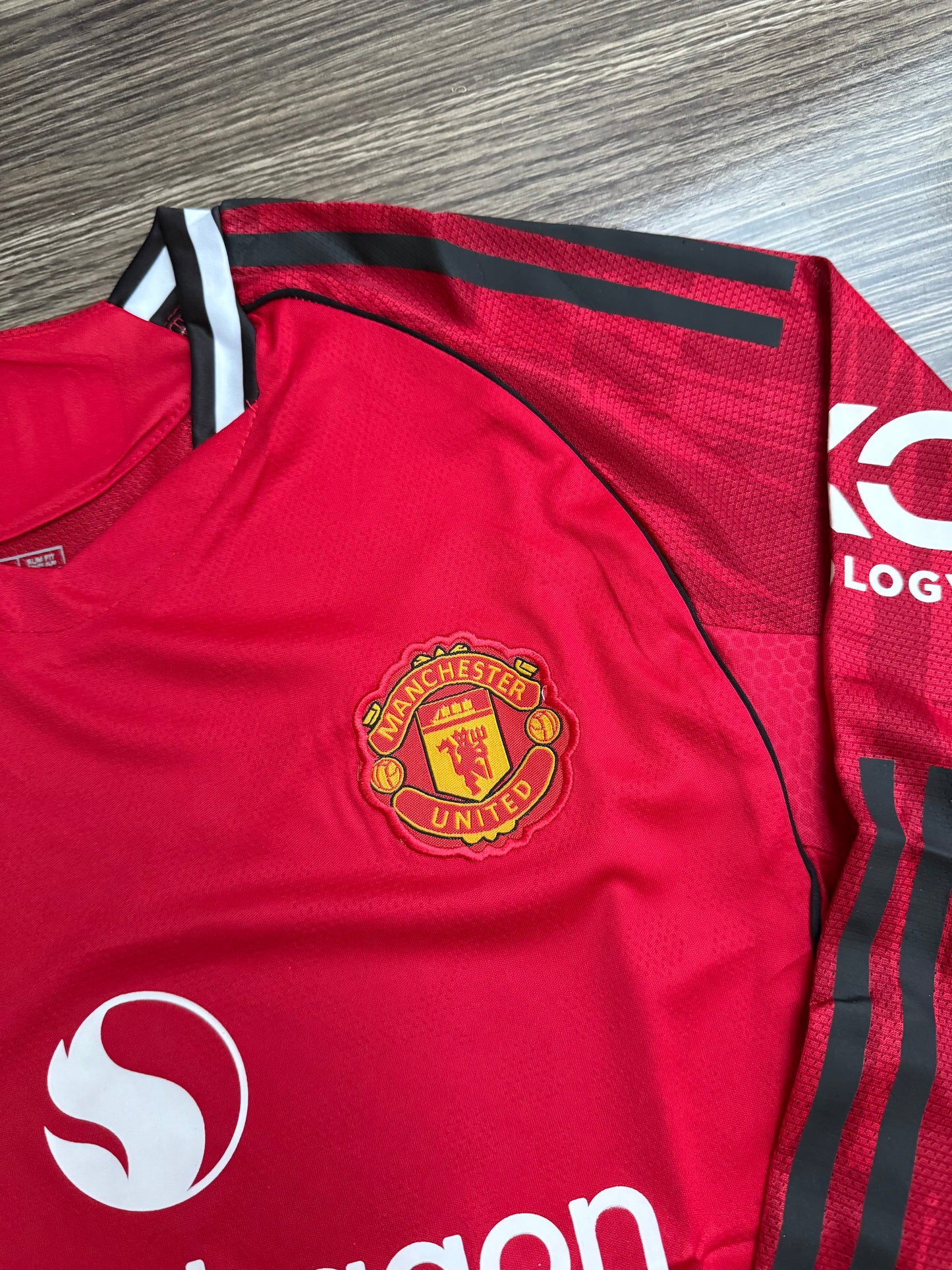 United 25/26 Home Kit Full Sleeves