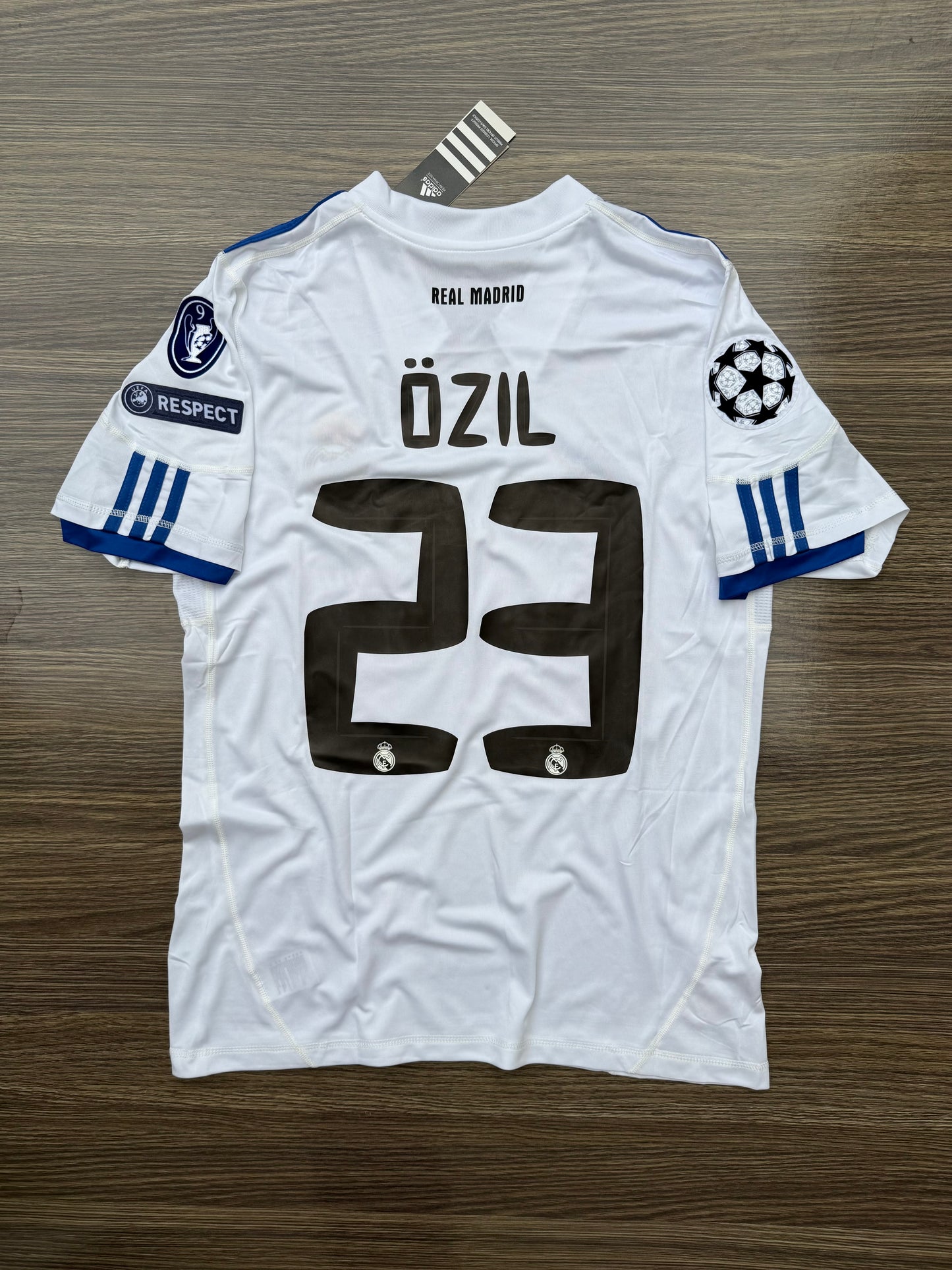 Real Madrid 10/11 Home Jersey