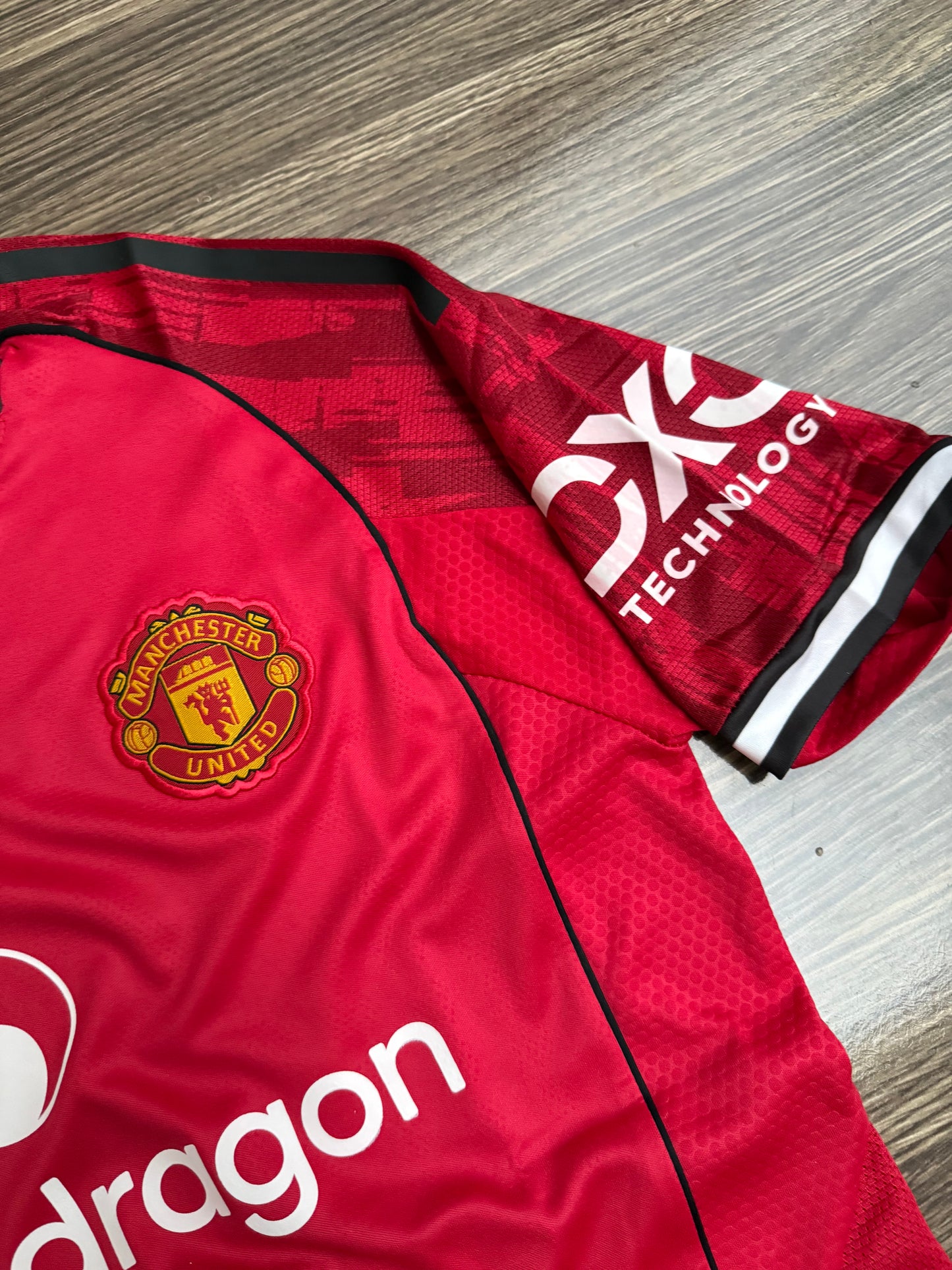 United  25/26 Home Kit Half Sleeves