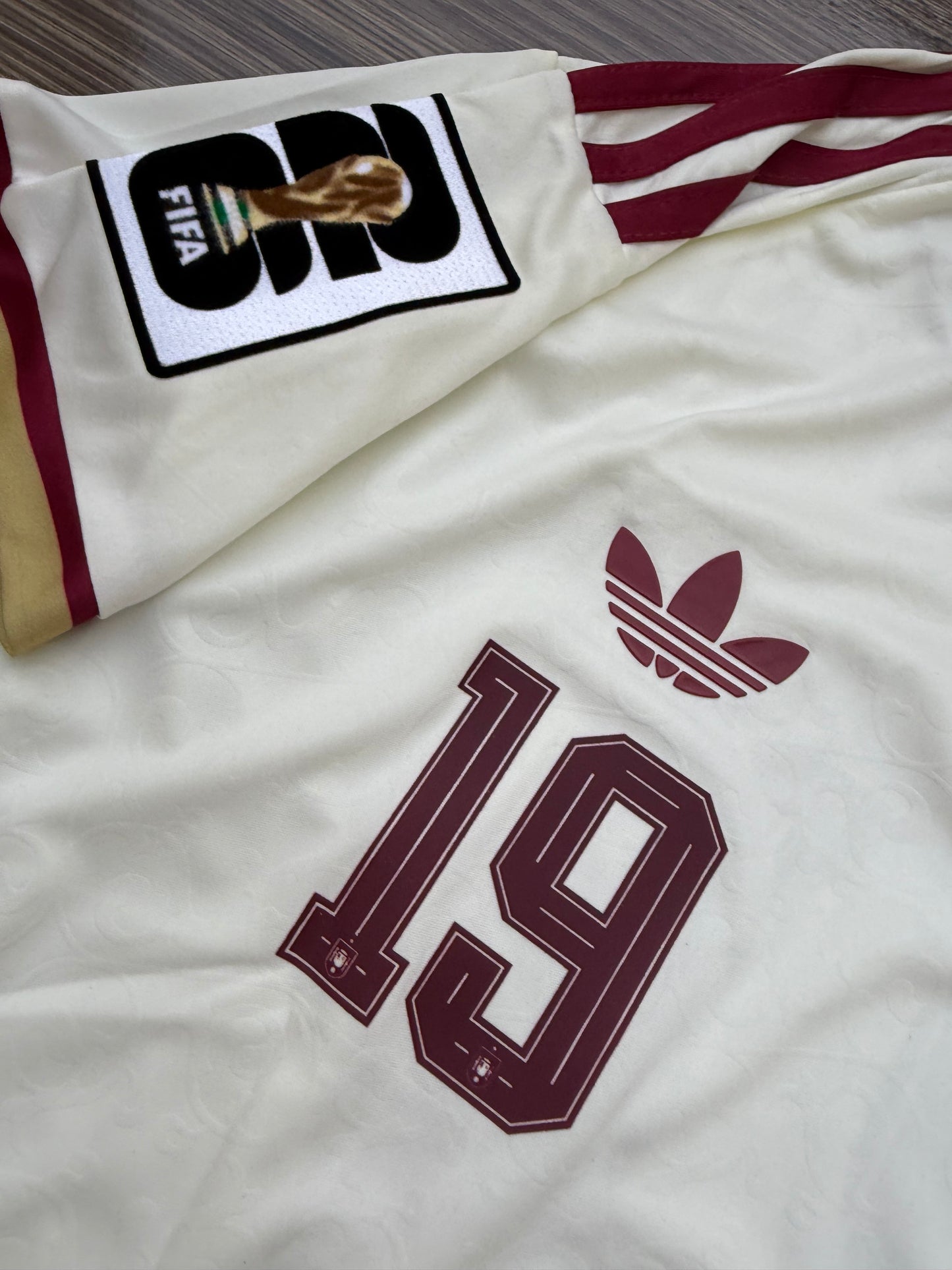 Spain 26 WC Away Kit ( TPU )