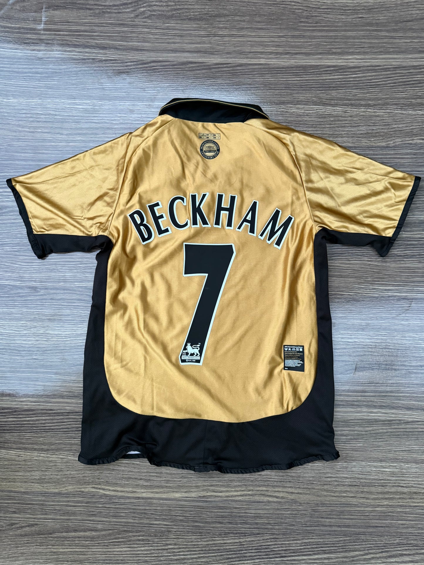 United 01/02 Away Jersey