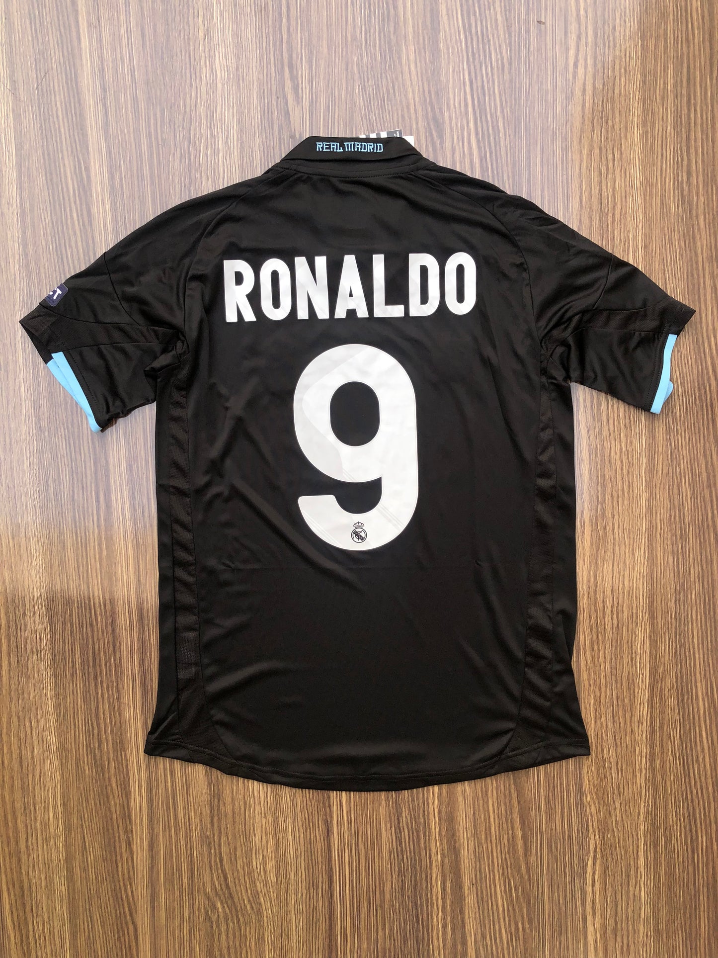 Real Madrid 09/10 Third Jersey Ronaldo