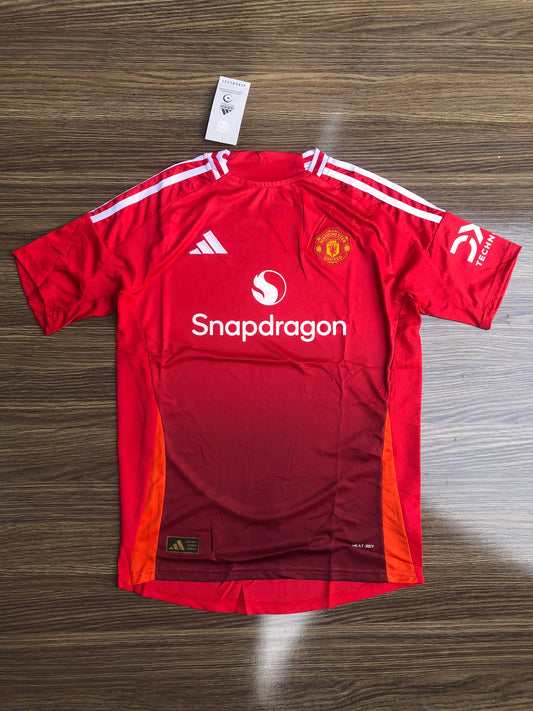 United 24/25 Home Kit Half sleeves