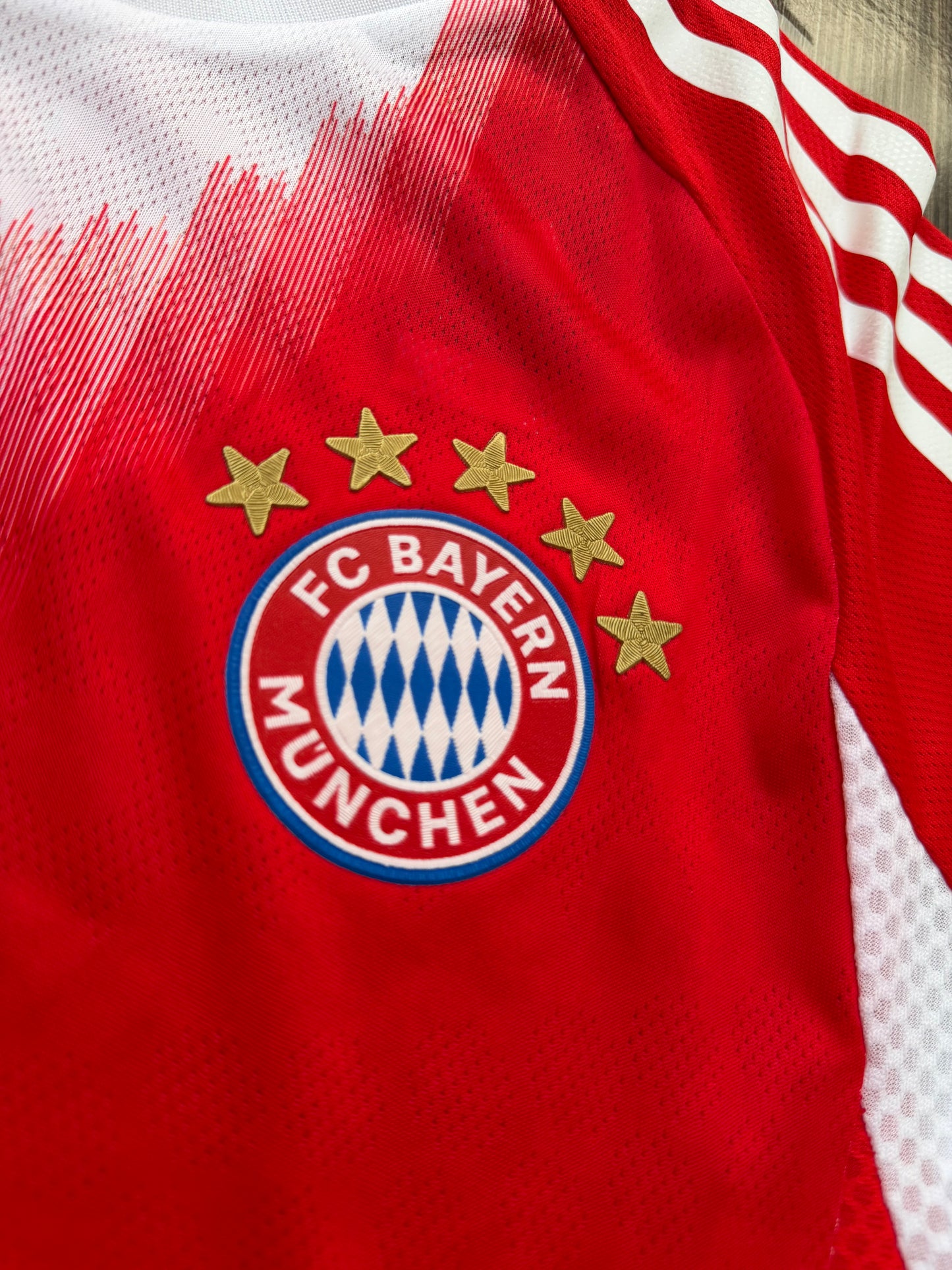 Bayern 25/26 Home Jersey ( Player Version )