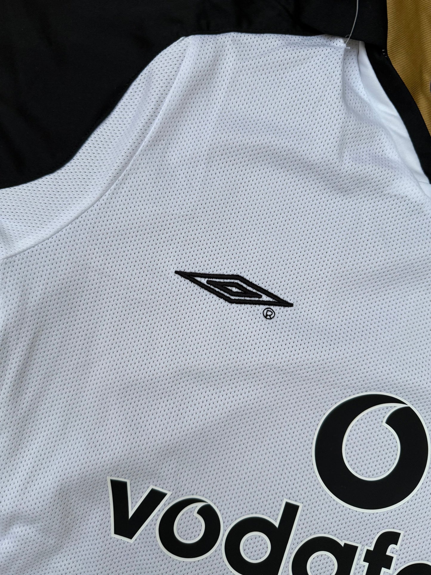 United 01/02 Away Jersey