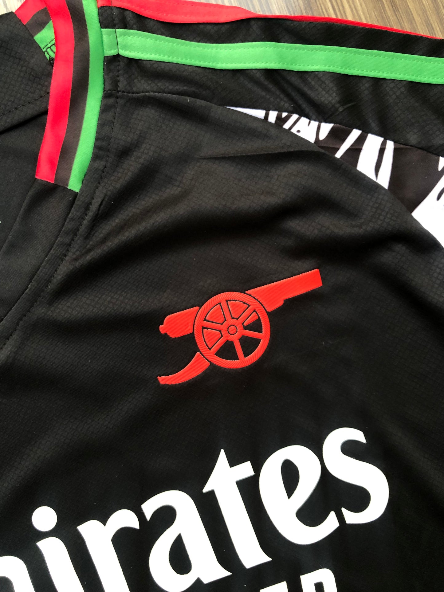 Arsenal 24/25 Away Kit Half sleeves ( TPU Badges )