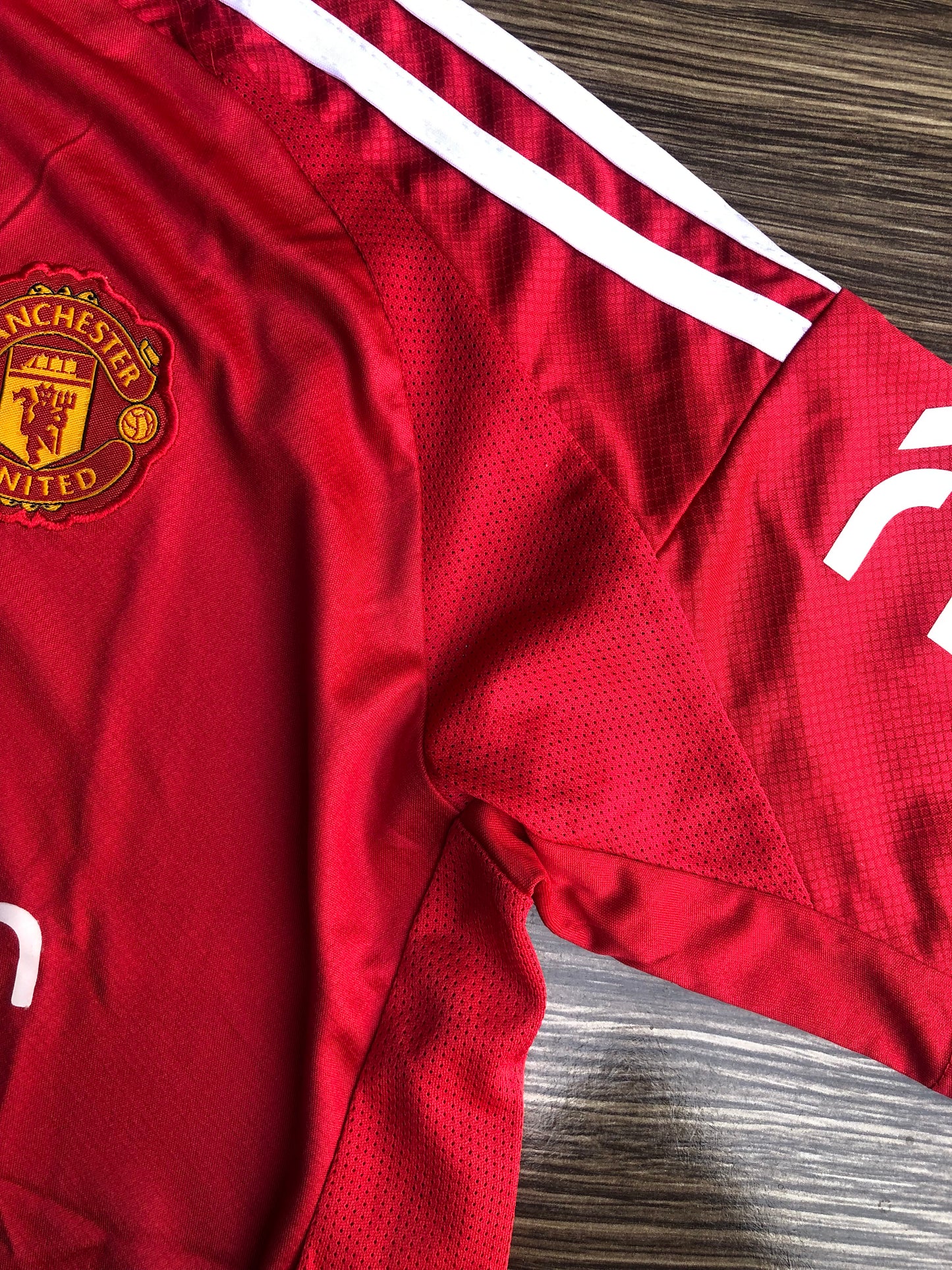 United 24/25 Home Kit Half sleeves