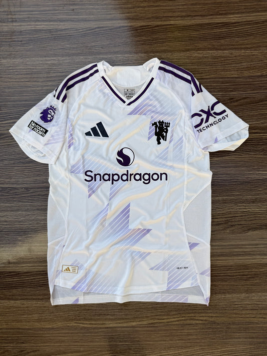 United 25/26 Away Kit Half Sleeves