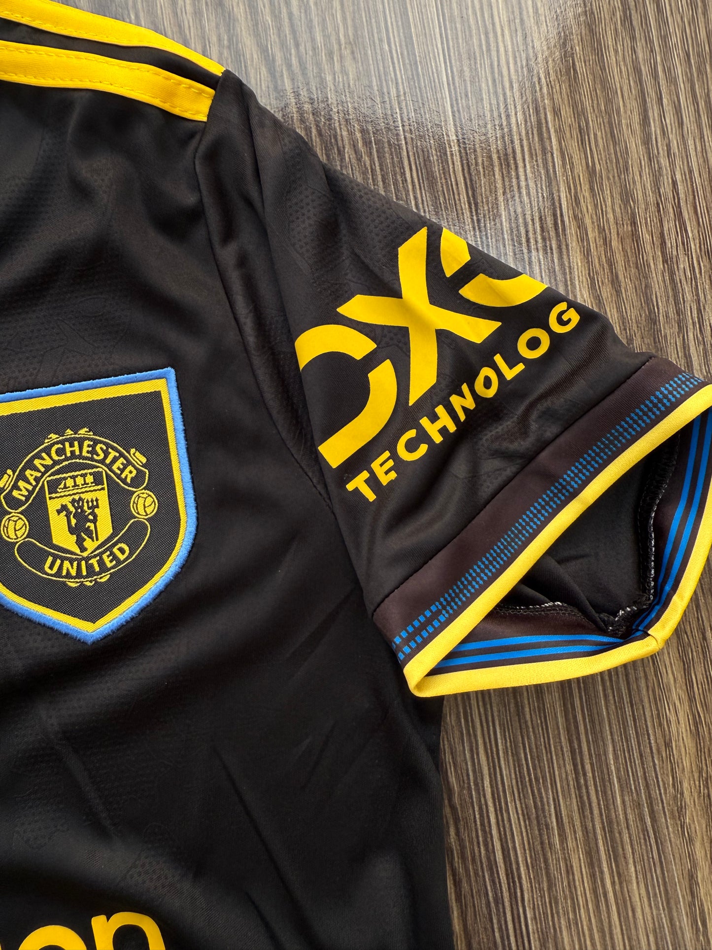 United 25/26 Third Kit Half Sleeves