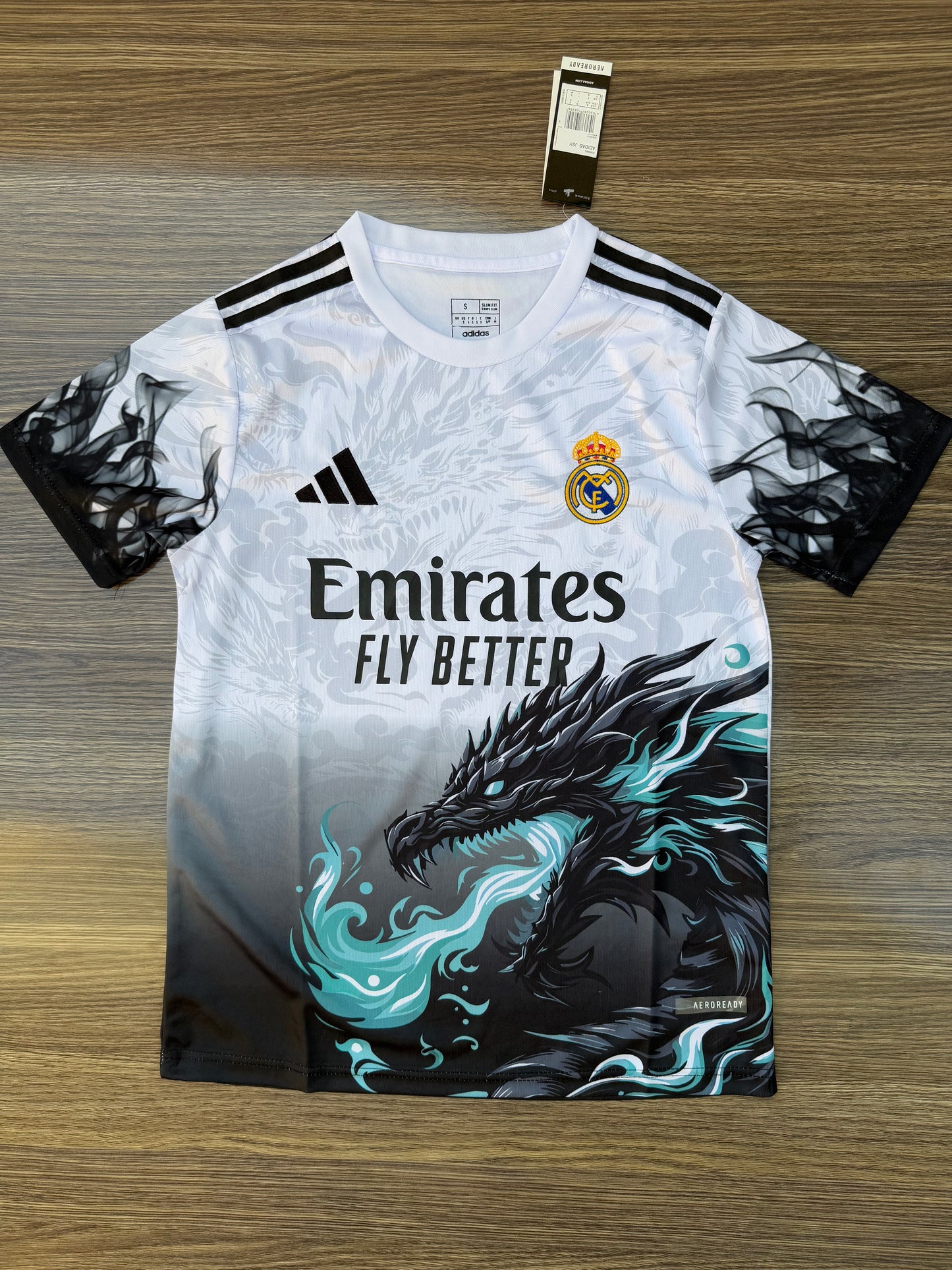 Real Madrid x Dragon W