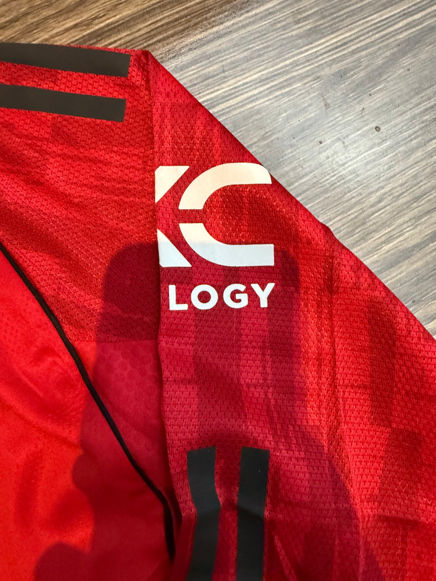 United 25/26 Home Kit Full Sleeves