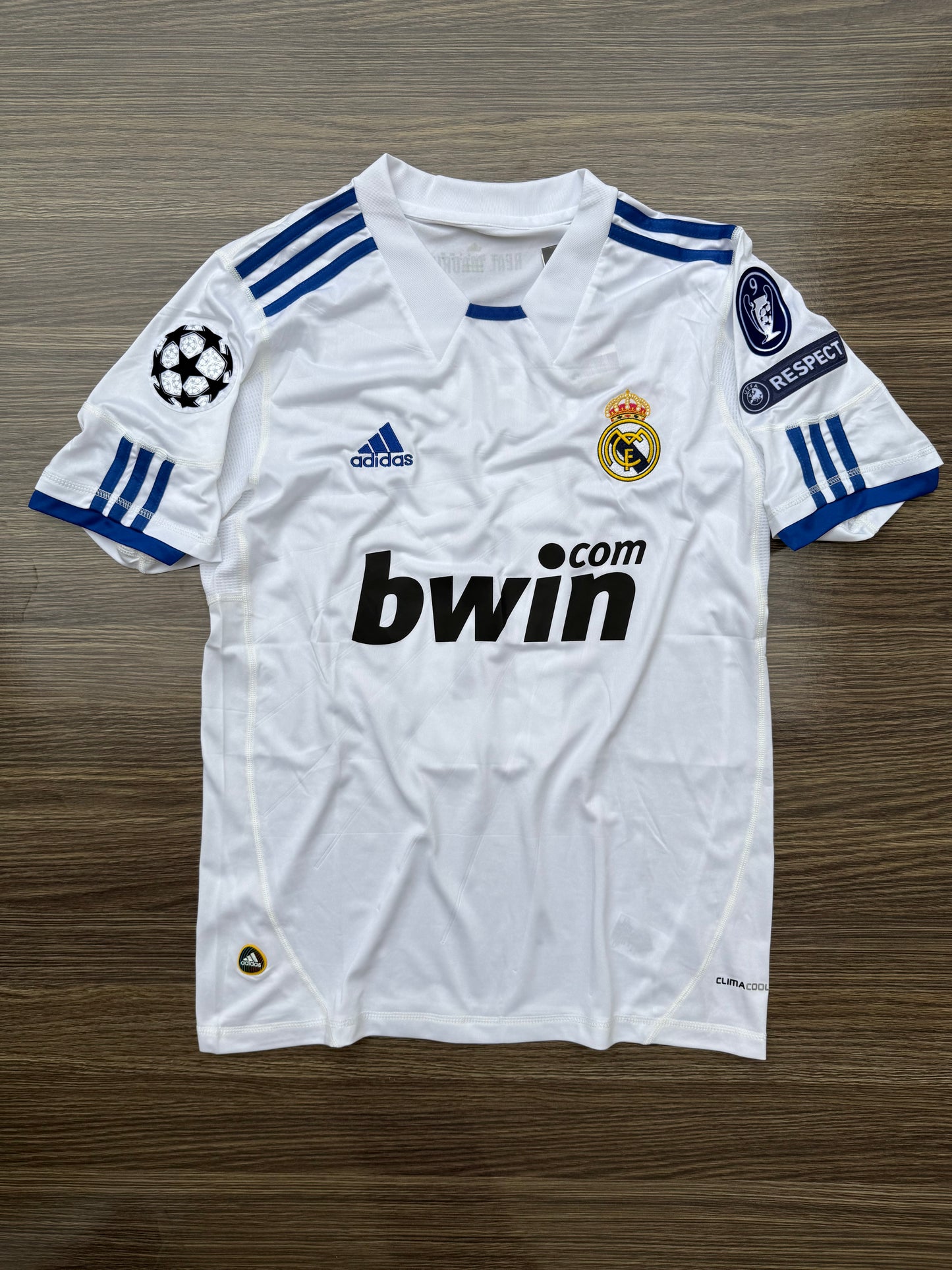 Real Madrid 10/11 Home Jersey