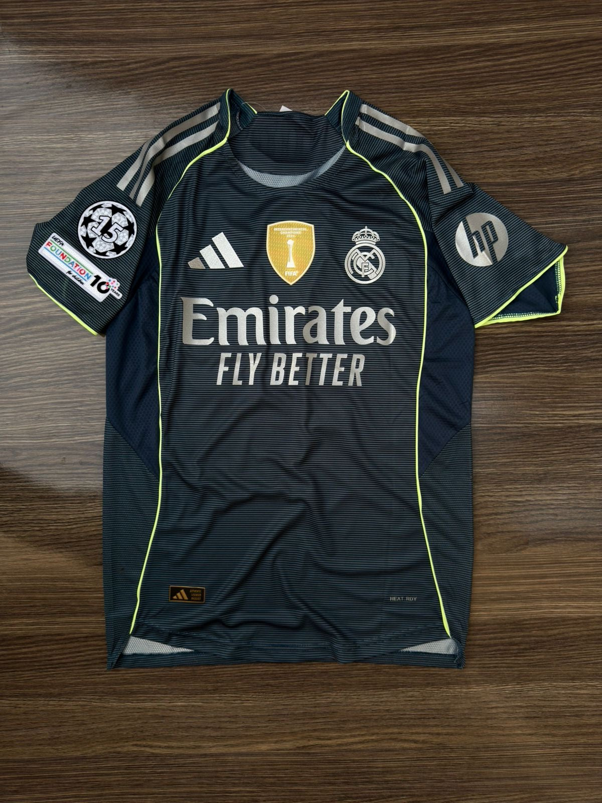 Real 25/26 Away Kit